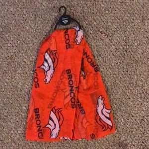 NWT✨ Denver Broncos Infinity Scarf